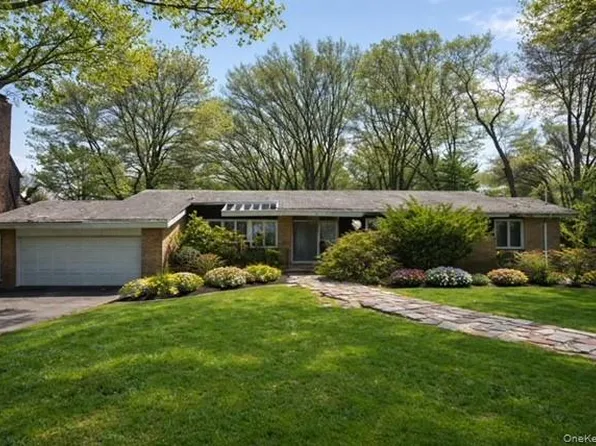 18 Emerson Avenue, Staten Island, NY 10301