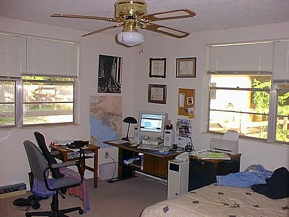 4th image of 2295 Janet Dr
