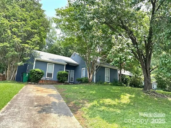 11421 Kingfisher Dr, Charlotte, NC 28226