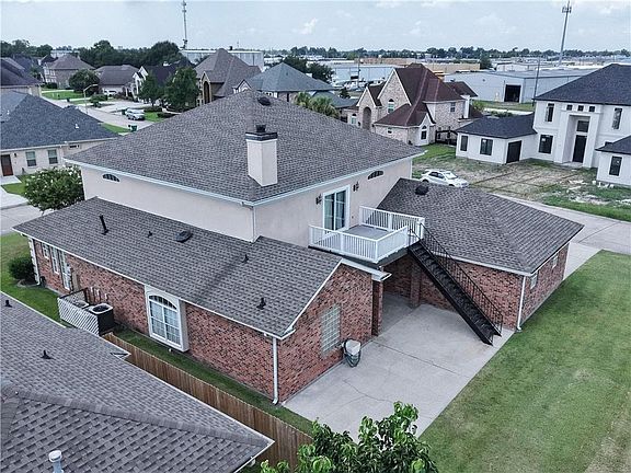 3rd image of 3429 Abbotswood Dr