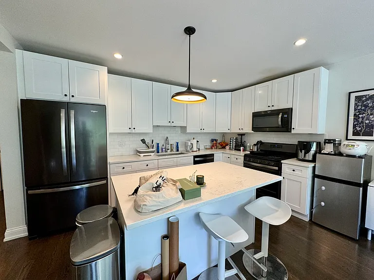 2020 W Division St #2 — Photo 17