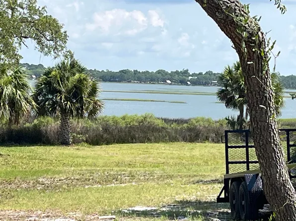 Angus Morrison Rd, Panacea, FL 32346