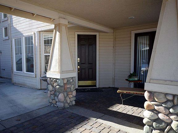 4th image of 2735 Arrowsmith Dr