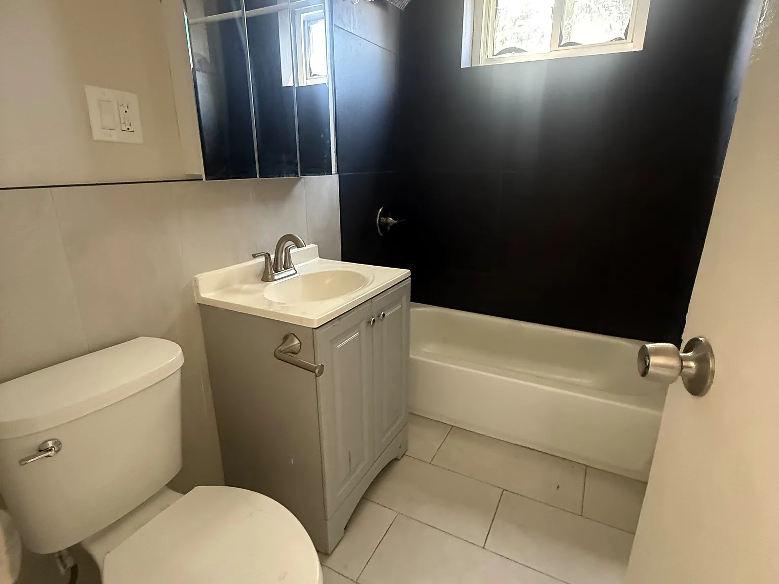 2 bed, $1,795 — Photo 2