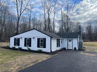 84 Fallkill Rd, Hyde Park, NY 12538