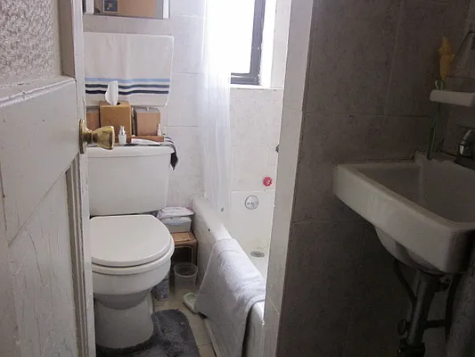 Rented by Broadway International Realty Corp | media 17