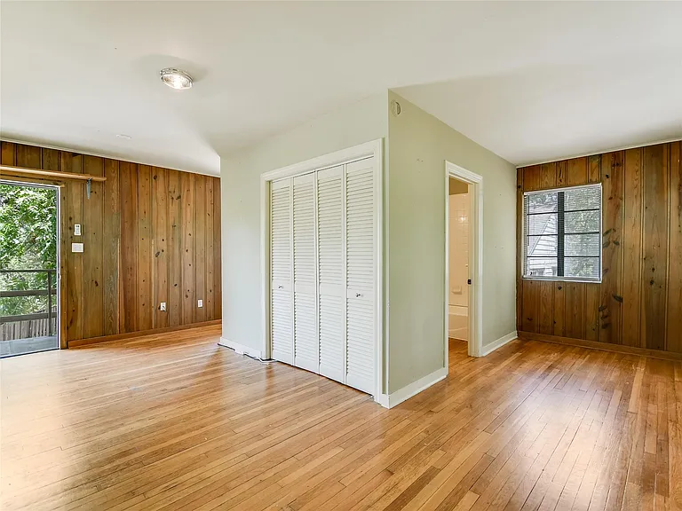 2304 Longview St — Photo 26