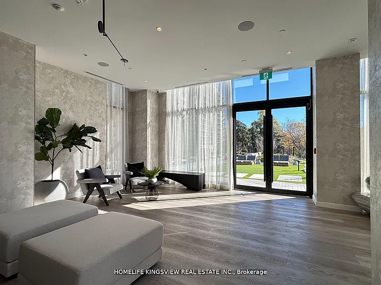 86 Dundas St E #522 — Photo 5