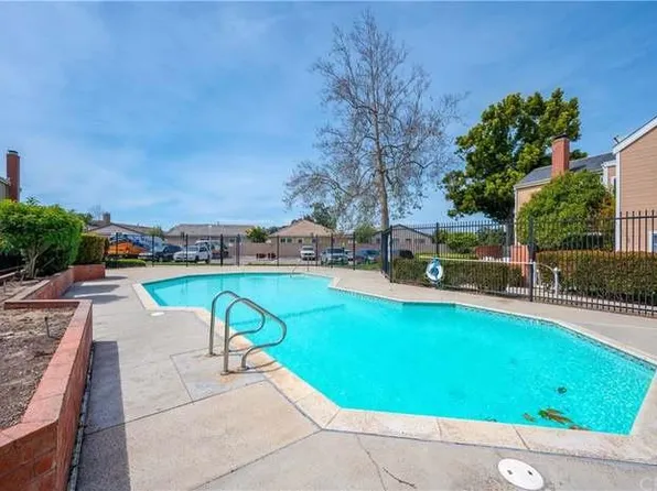 2437 Country Ln, Santa Maria, CA 93455