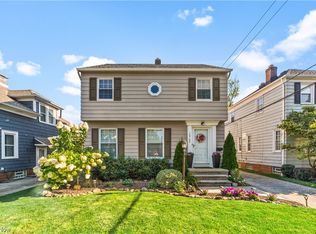 15722 Munn Rd, Cleveland, OH 44111