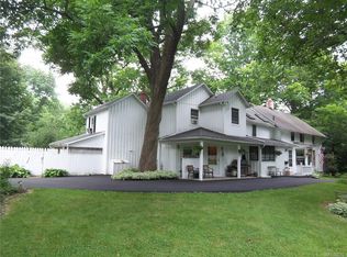 860 River Rd, Youngstown, NY 14174