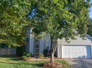 9307 Winston Hall Ct, Charlotte, NC 28277