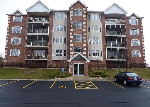 1st image of 7722 W Greenway Blvd #3SW