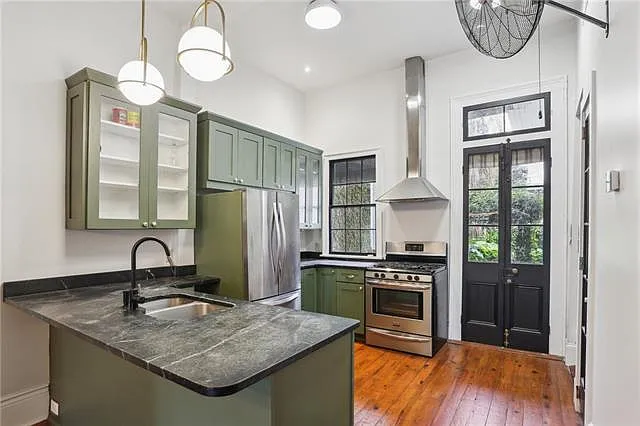 809 Elysian Fields Ave — Photo 8