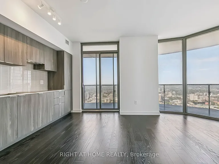 11 Wellesley St W #5408 — Photo 14