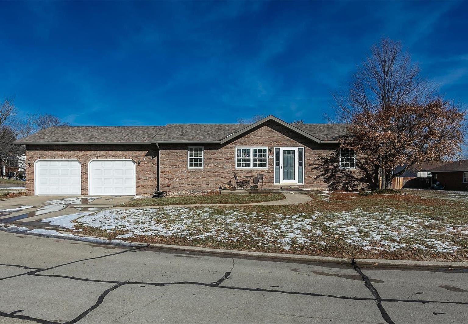 425 Ackerman Pl, Troy, IL 62294 Zillow
