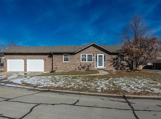 425 Ackerman Pl, Troy, IL 62294
