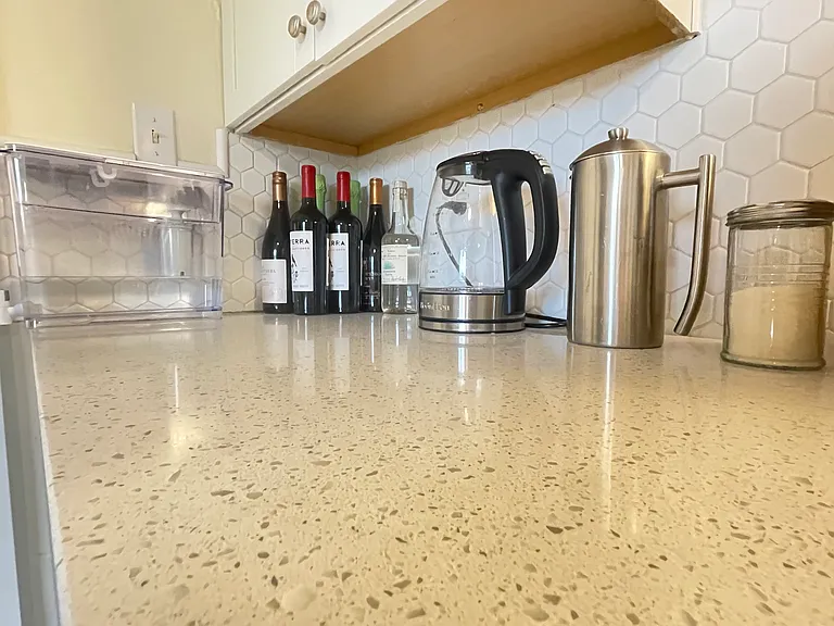 Kitchen - new granite countertops