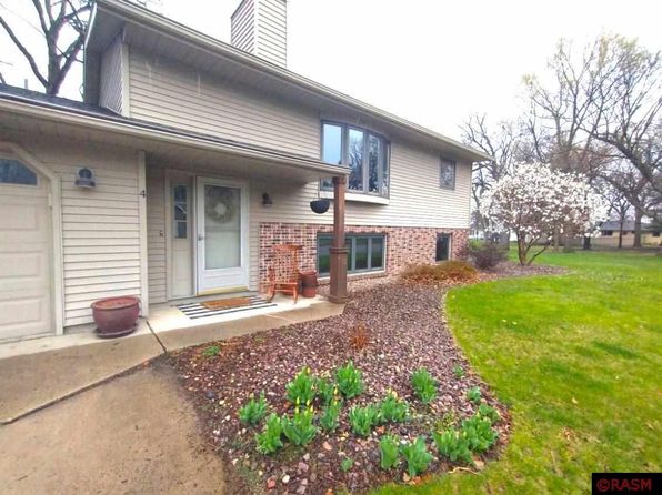 4 Woodland Dr, New Ulm, MN 56073