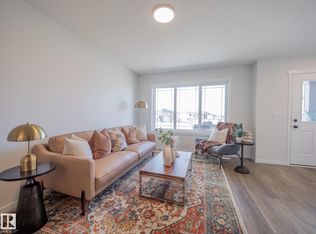 6 Brougham Dr, Ardrossan, AB T8E0C1