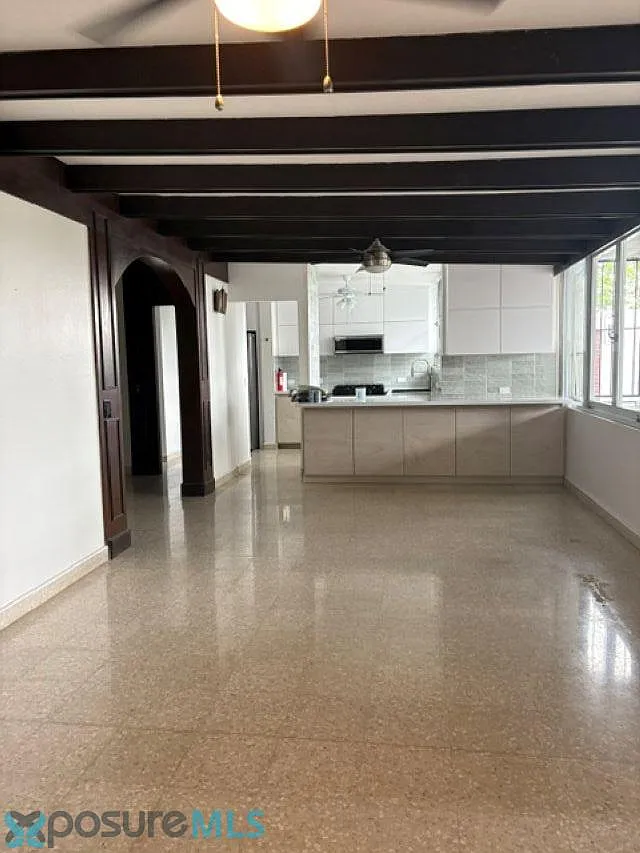 3 bed, 2.0 bath, 3000 sqft, $2,800 — Photo 4
