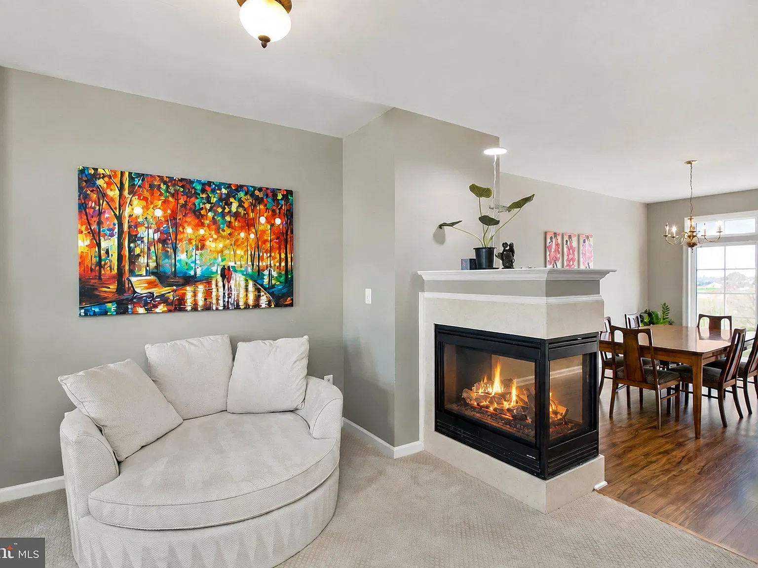 3 bed, 4.0 bath, 2000 sqft, $3,200 — Photo 3