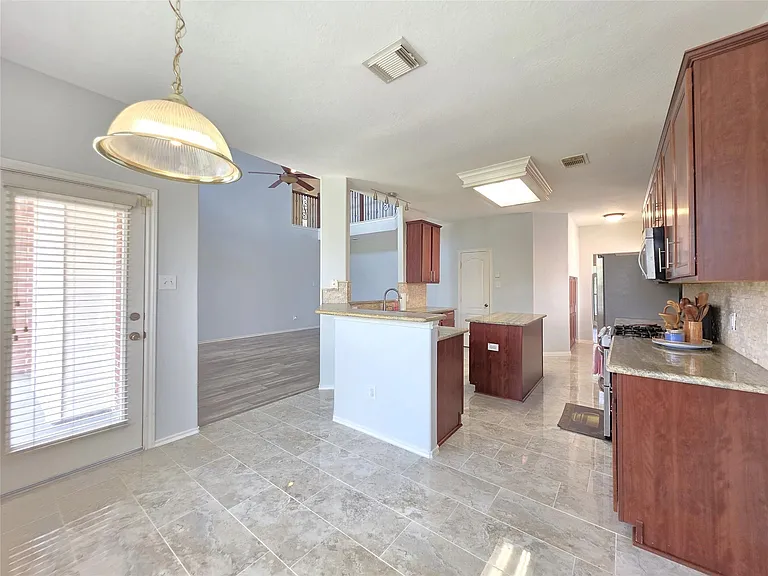 10038 Barr Lake Dr — Photo 41