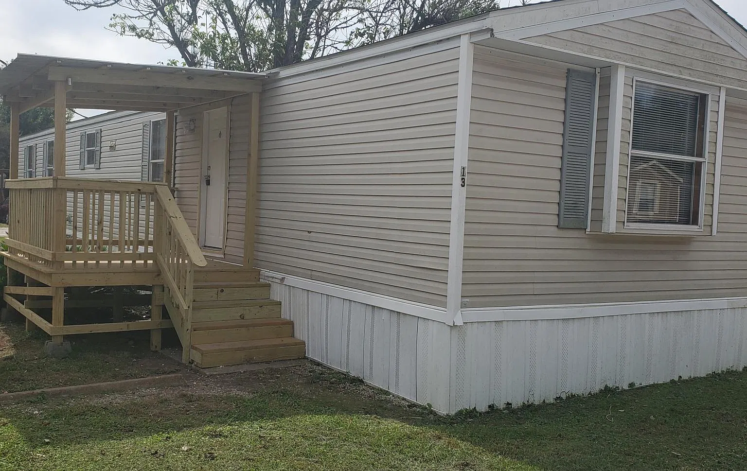 2 bed, $1,100 — Photo 1