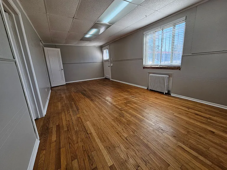 City Park/Park Hill Lovely One Bedroom Apartment - Conveniently Located! — Photo 21
