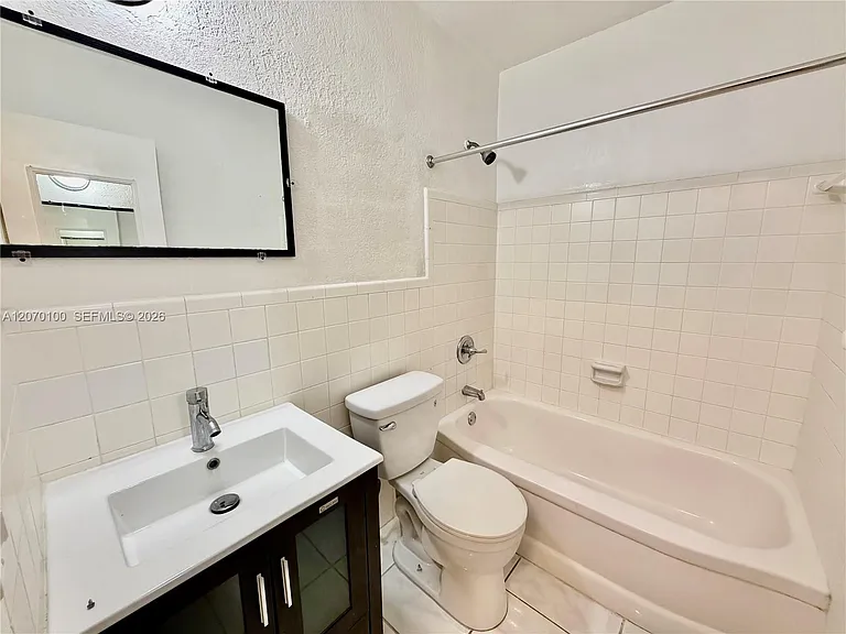 1821 N 17th Ct #24 — Photo 8