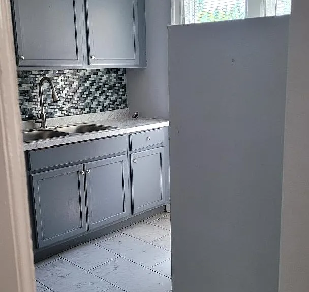 5552 Drexel St #2 — Photo 6