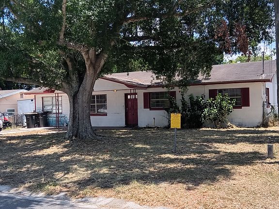 4th image of 1108 Carefree Cove Dr
