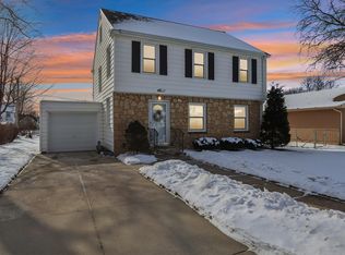 108 4th St, Waunakee, WI 53597