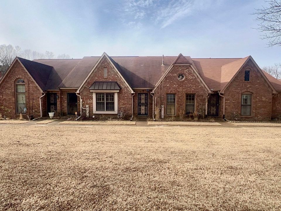 1st image of 3290 Neil Dr