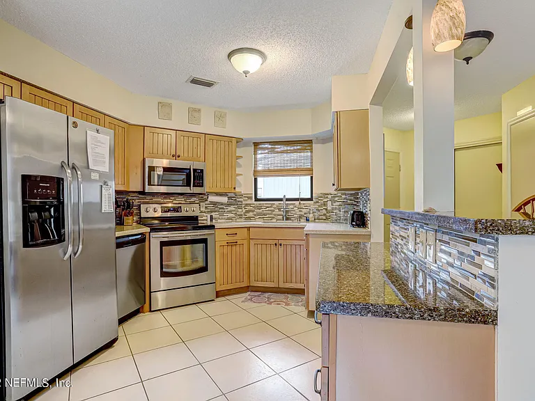 1756 Riley St — Photo 14