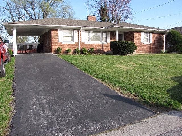1st image of 105 Clay Dr