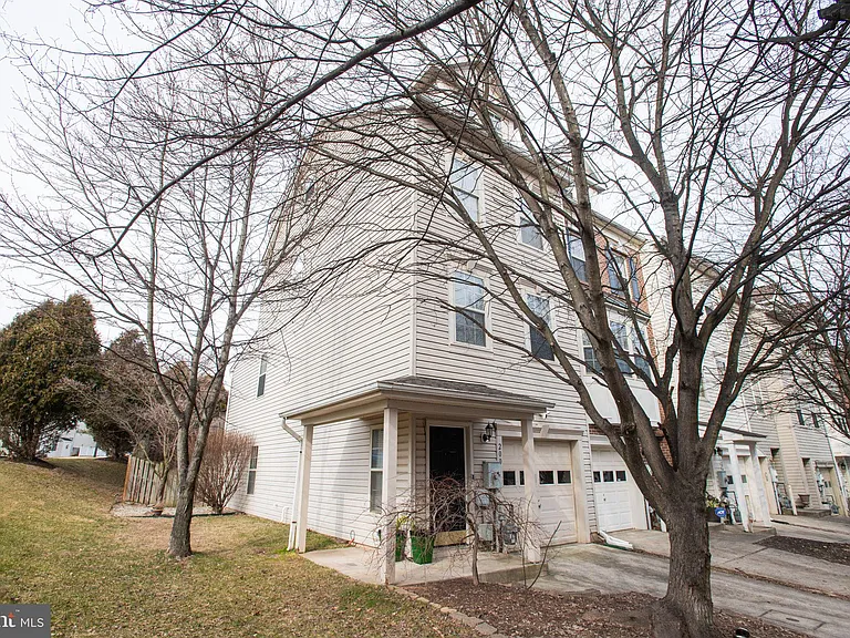 200 Toddson Ln — Photo 2