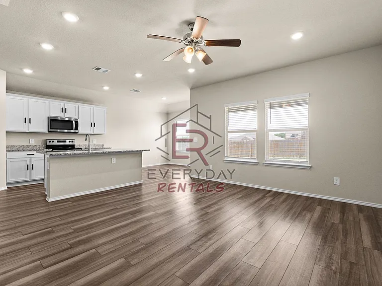 2534 Merganser Dr — Photo 3