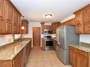 16160 Gebhardt Rd, Brookfield, WI 53005