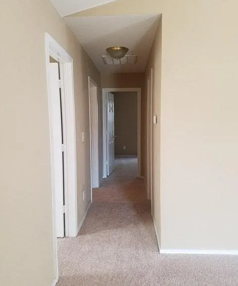 4623 Meadowfield Rd — Photo 4