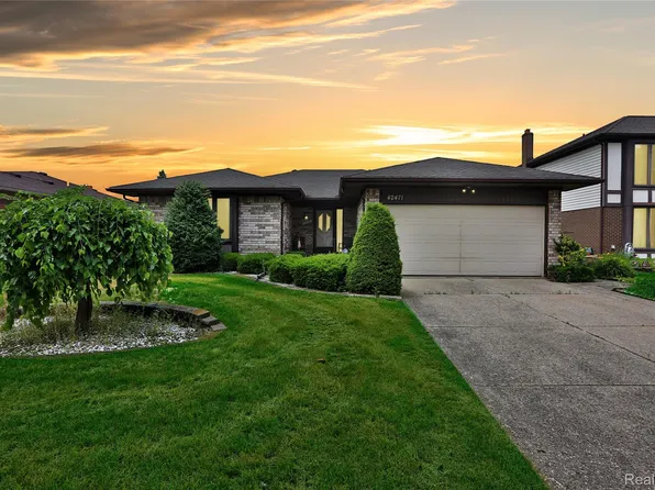 42471 Arcadia Dr, Sterling Heights, MI 48313