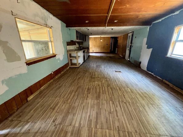 1623 Lands End St, Granbury, TX 76048