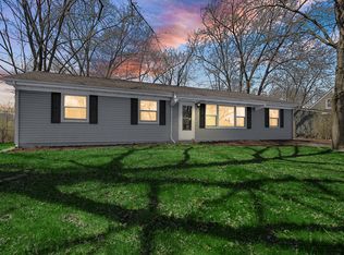 716 Devonshire Rd, Valparaiso, IN 46385