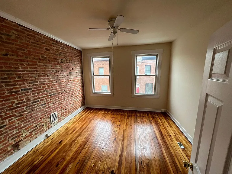 102 S Curley St — Photo 14