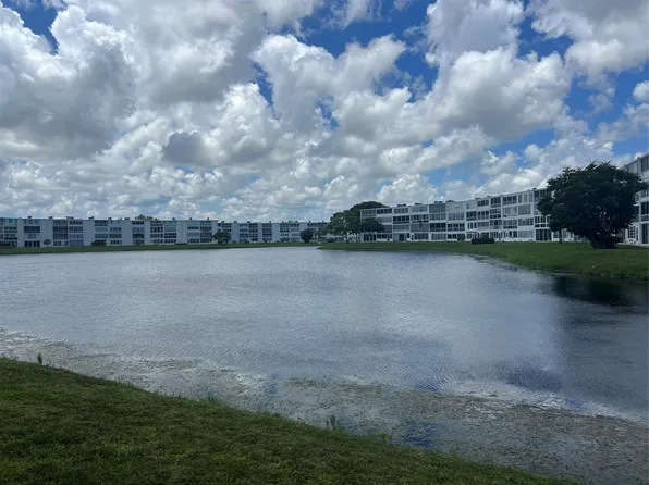 4053 Harwood #4053, Deerfield Beach, FL 33442