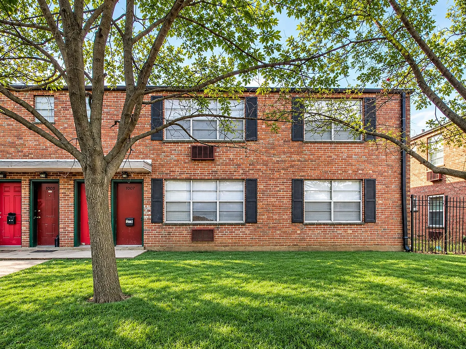 Wild Cherry Apartments — Photo 3