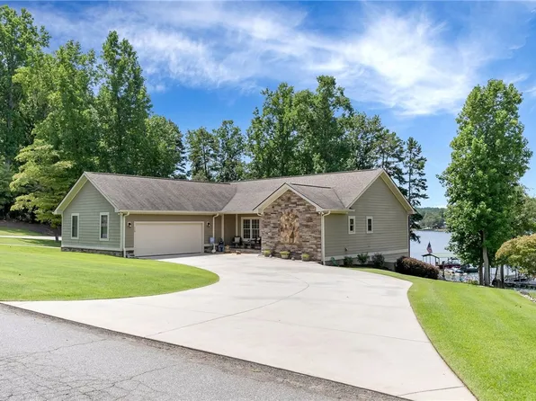 110 Walker Point, Seneca, SC 29672