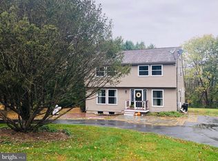 85 Traugers Crossing Rd, Kintnersville, PA 18930