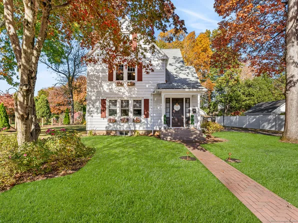 56 Massaco Street, Simsbury, CT 06070