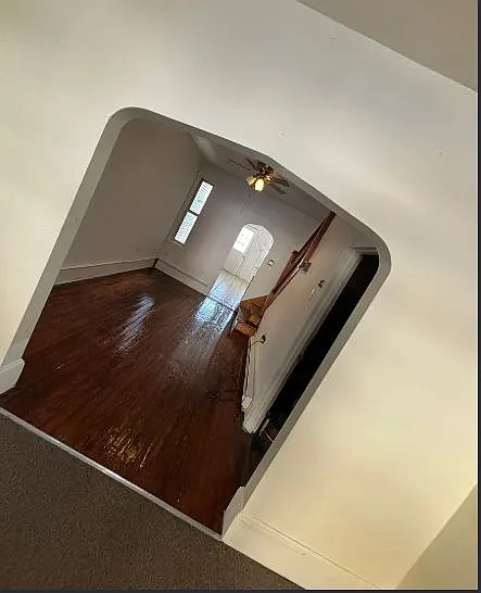 306 E Columbia Ave — Photo 2